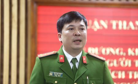 Bé gái 3 tuổi rơi tầng 12 chung cư: 'Lúc bé rơi, bố mẹ đang tiễn khách'